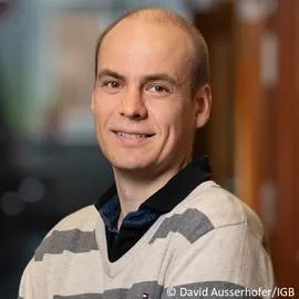 Portrait of Dr. Sami Domisch