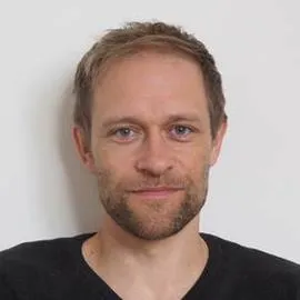 Portrait of Dr. Jens Kiesel